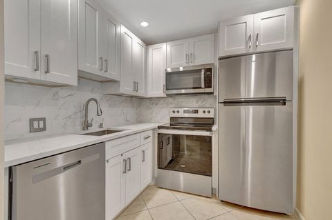 314 Brighton H Boca Raton FL 33434