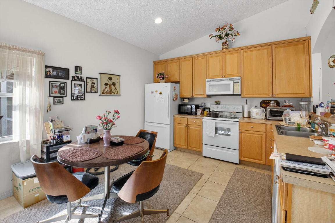 MELROSE PUD VERONA LAKES - Residential