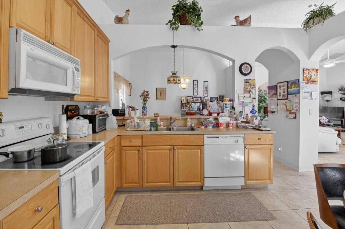 MELROSE PUD VERONA LAKES - Residential