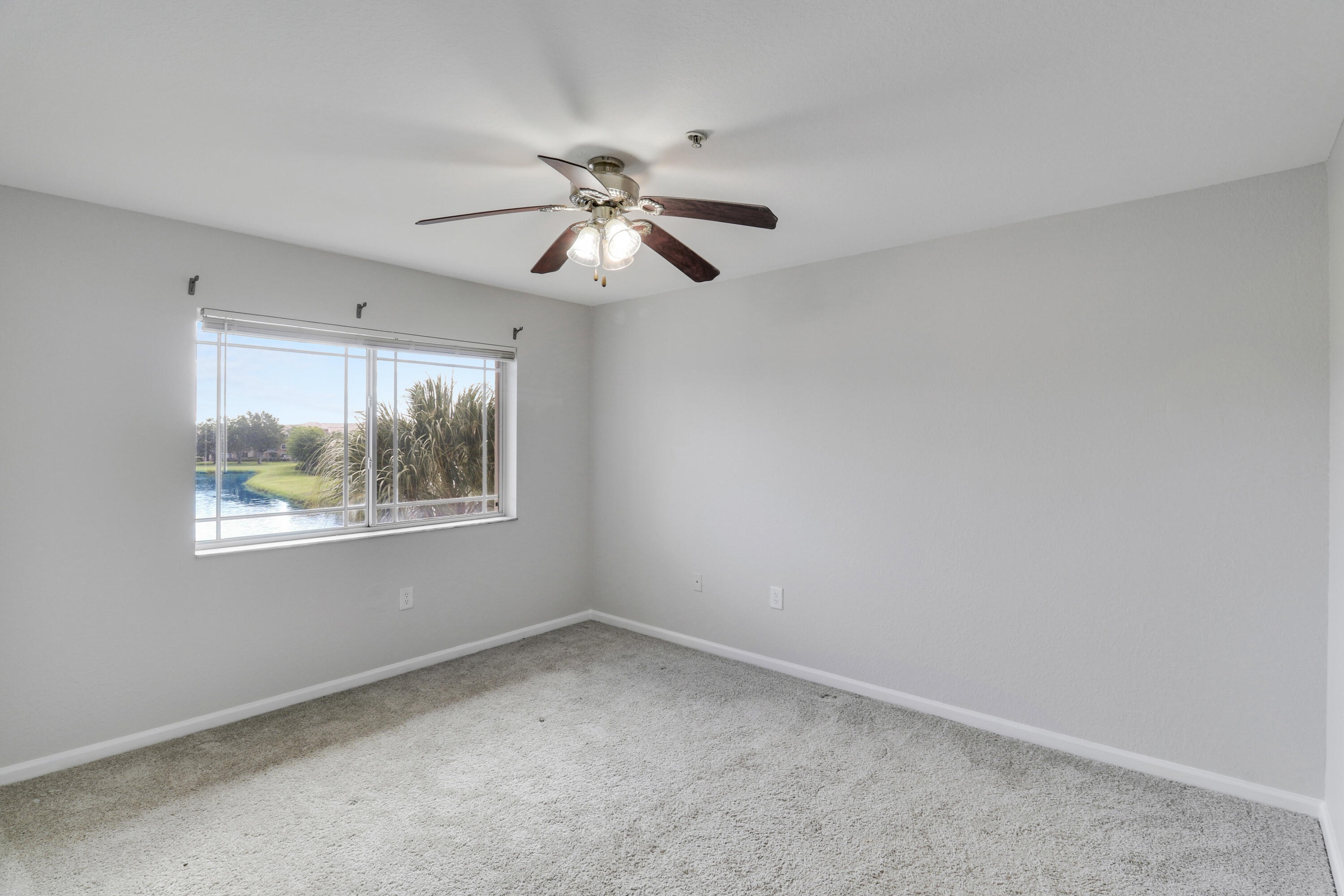 THE CLUB AT ST LUCIE WEST, A CONDOMINIUM - Residential Lease
