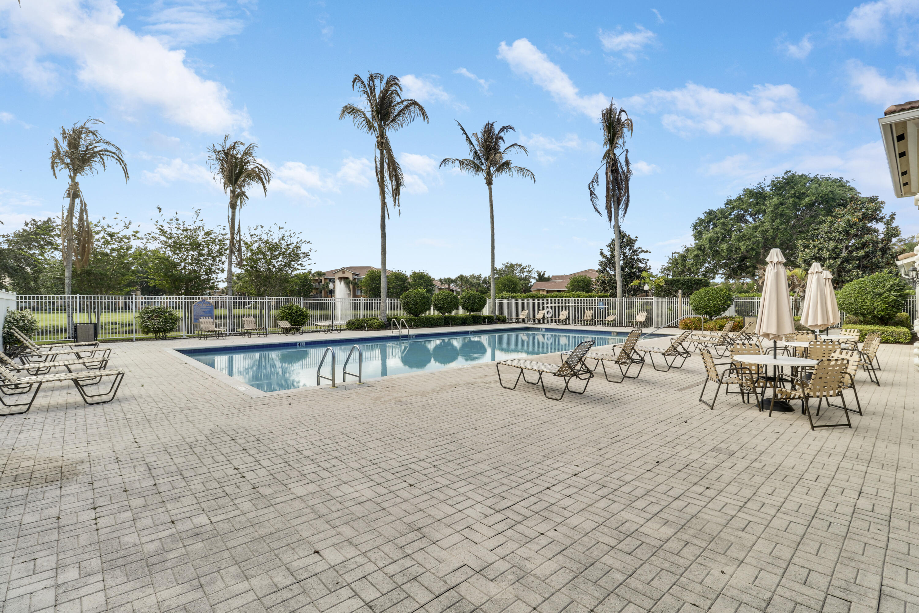 THE CLUB AT ST LUCIE WEST, A CONDOMINIUM - Residential Lease