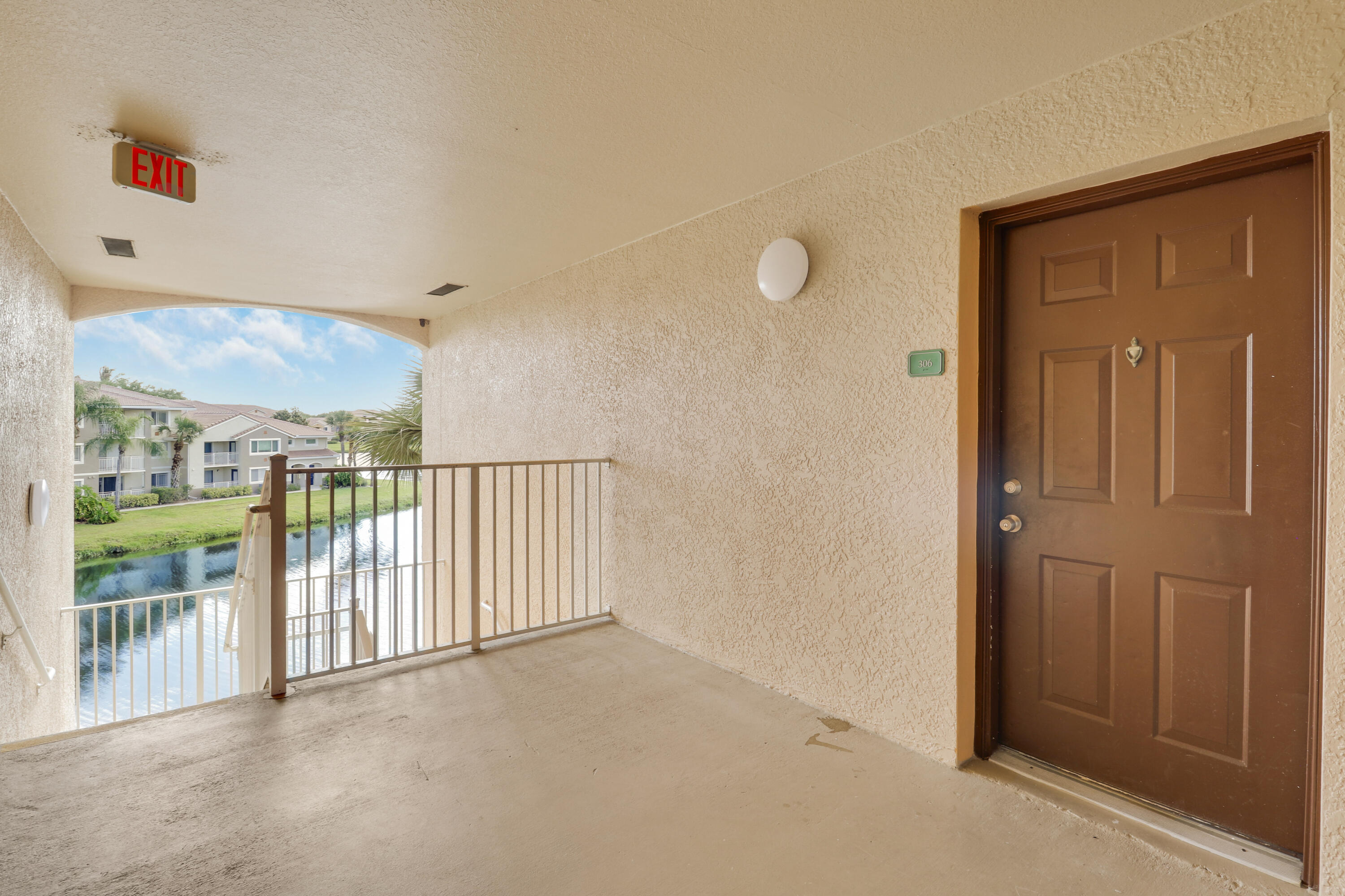 THE CLUB AT ST LUCIE WEST, A CONDOMINIUM - Residential Lease