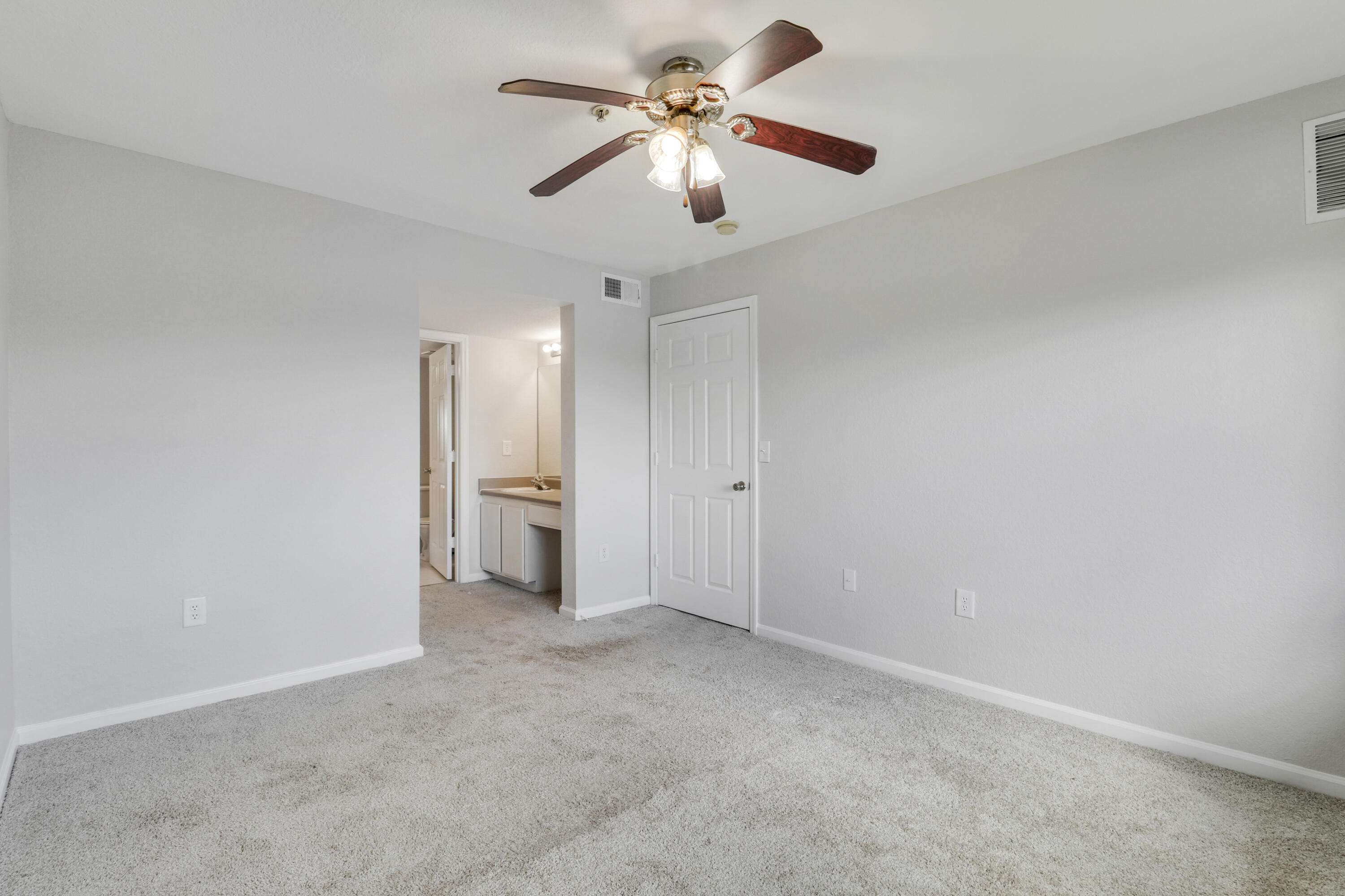 THE CLUB AT ST LUCIE WEST, A CONDOMINIUM - Residential Lease
