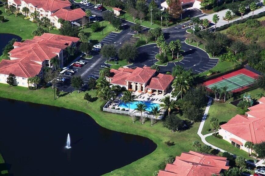 THE CLUB AT ST LUCIE WEST, A CONDOMINIUM - Residential Lease