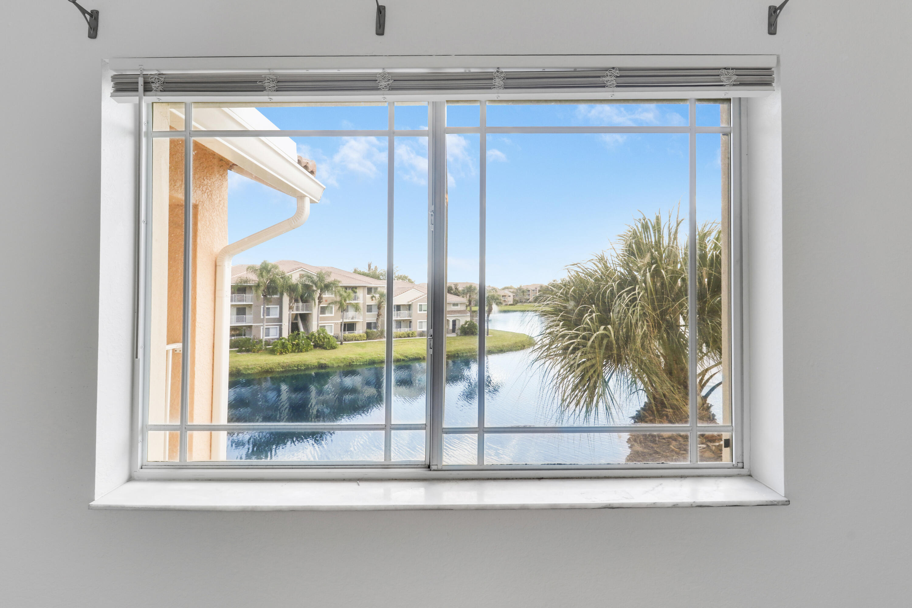 THE CLUB AT ST LUCIE WEST, A CONDOMINIUM - Residential Lease