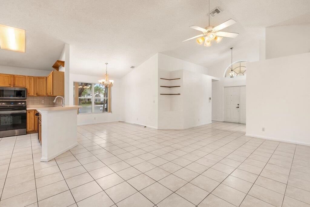 2236 Soundings Court