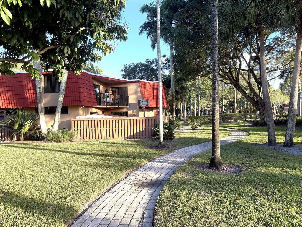 Photo of 8171 Severn Drive #D, Boca Raton, FL 33433 (MLS # F10555337)