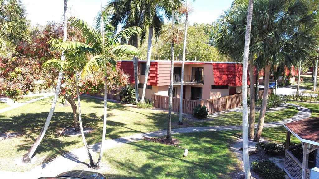 Photo of 8171 Severn Drive #D, Boca Raton, FL 33433 (MLS # F10555337)