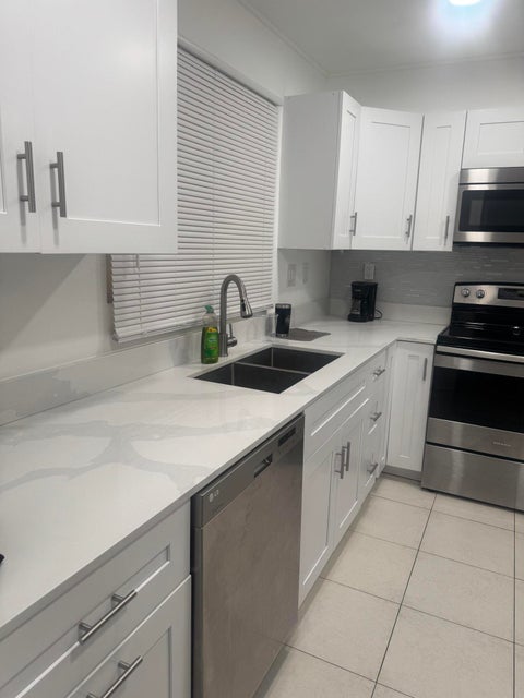 Tiny photo for 456 N LAUREL Drive #1507, Margate, FL 33063 (MLS # B26087531)