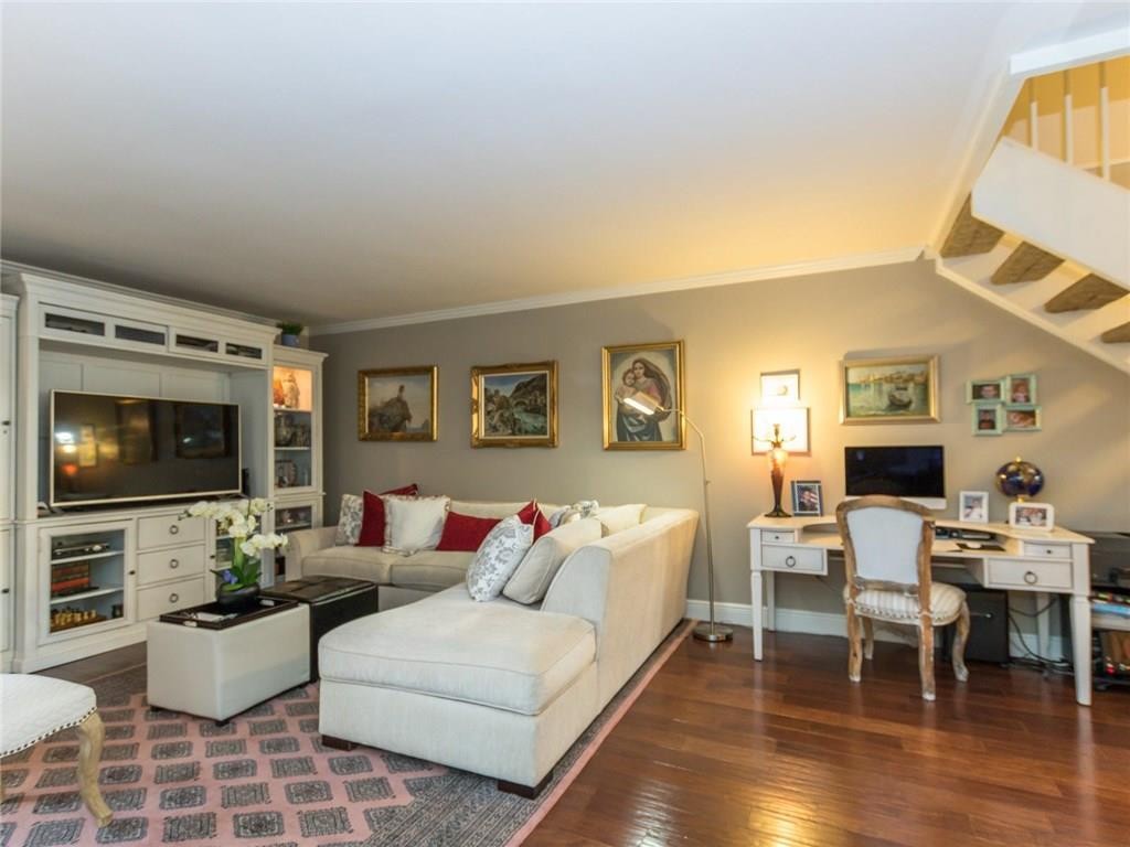 TOWNHOMES OF ROCK CREEK - Residential