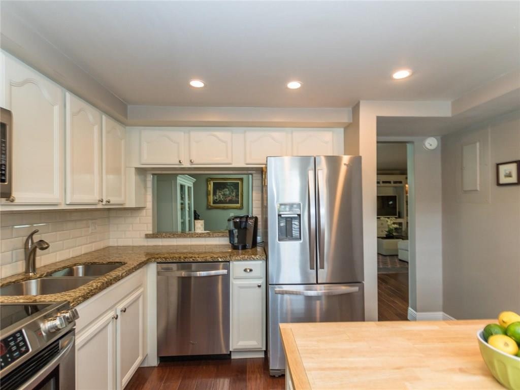 TOWNHOMES OF ROCK CREEK - Residential