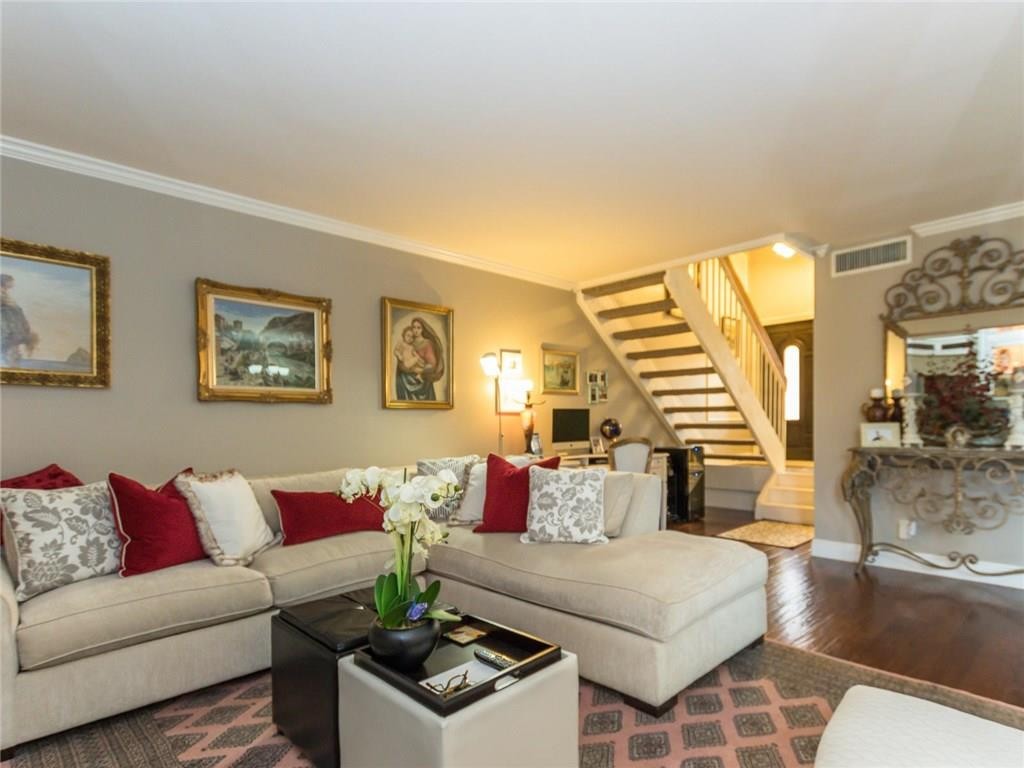 TOWNHOMES OF ROCK CREEK - Residential
