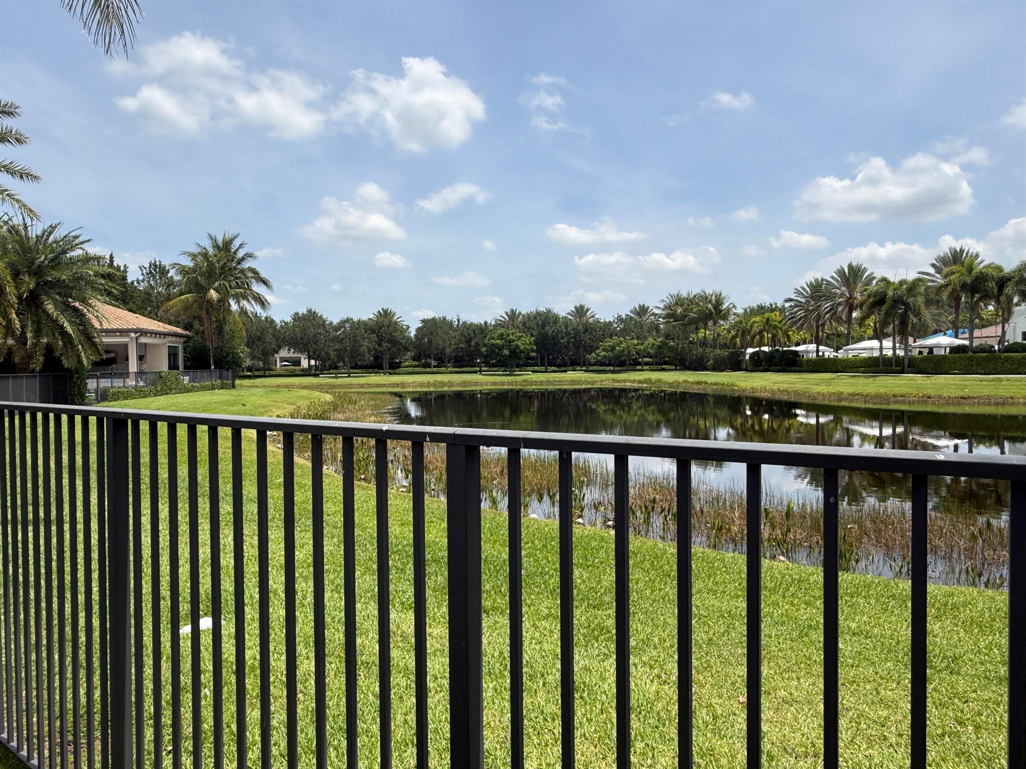 THE BRIDGES - Residential
