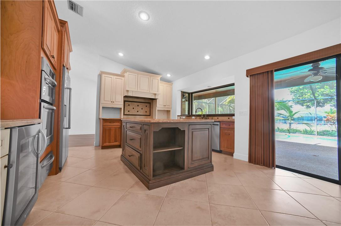 CYPRESS RUN - Residential Lease