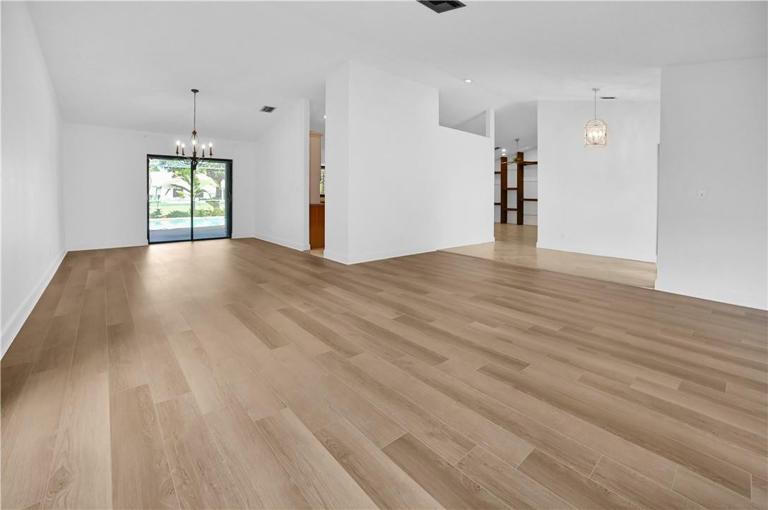 CYPRESS RUN - Residential Lease