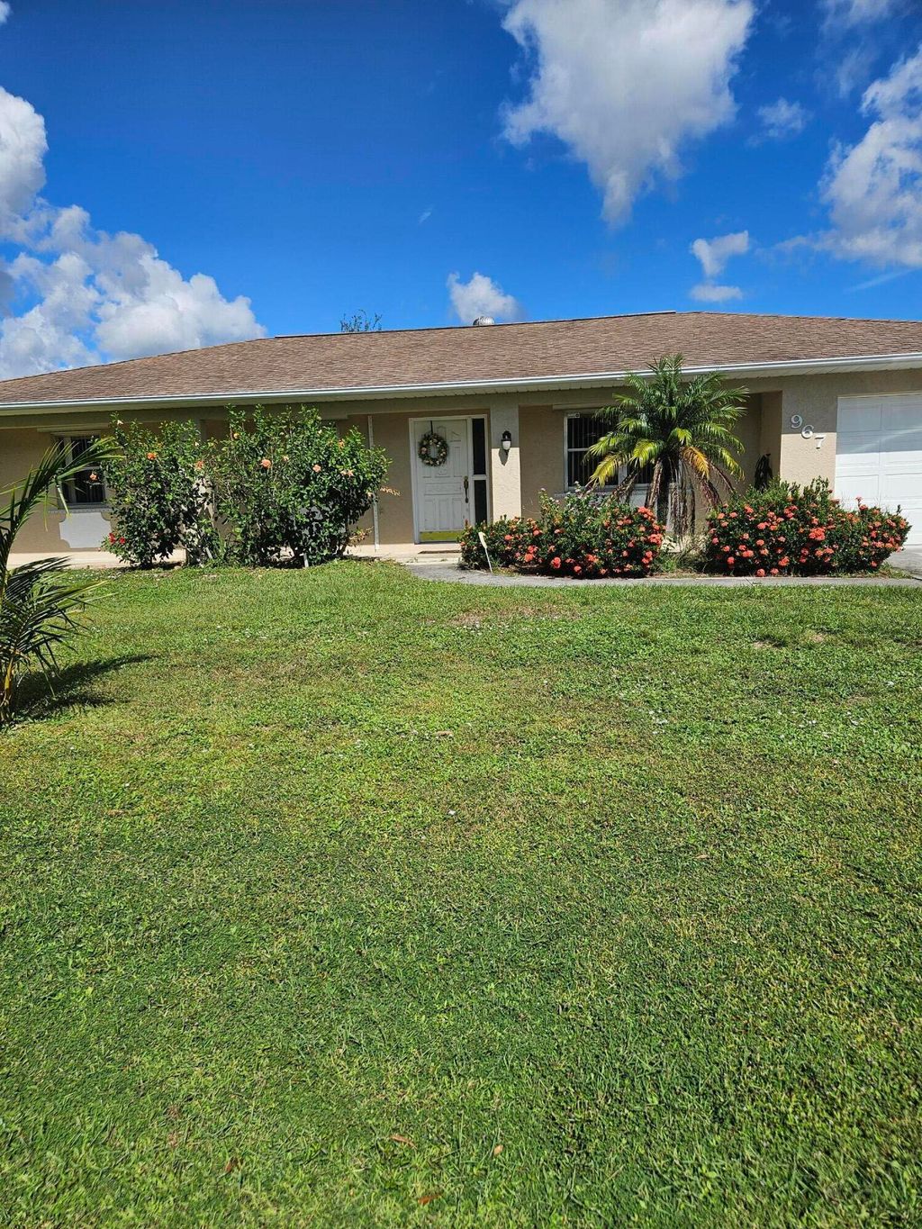 Photo of 967 SE Breakwater Avenue, Port Saint Lucie, FL 34983 (MLS # B26031462)