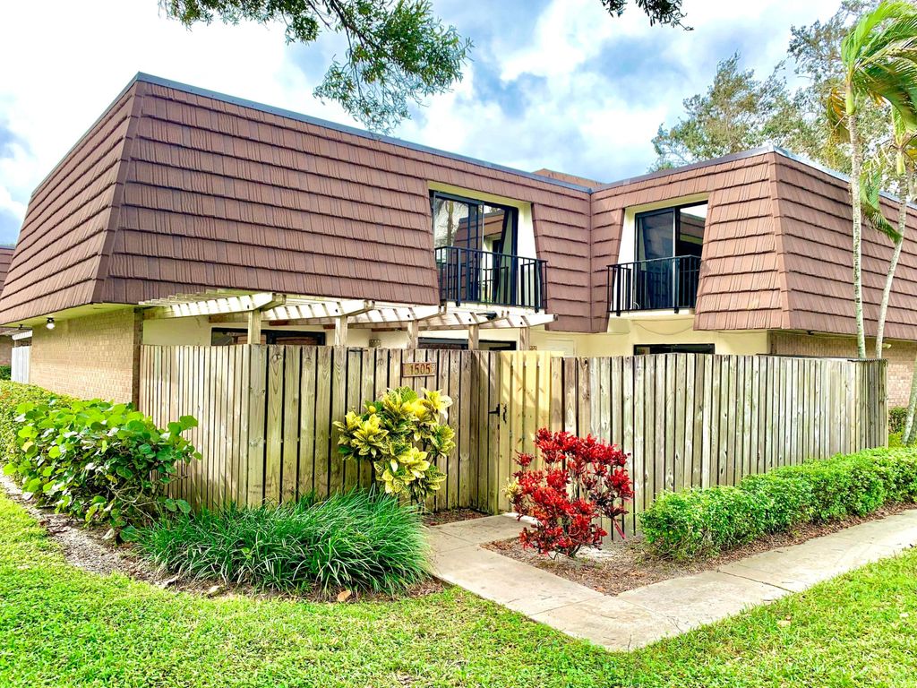 Photo of 1505 15th Lane, Palm Beach Gardens, FL 33418 (MLS # R10948604)