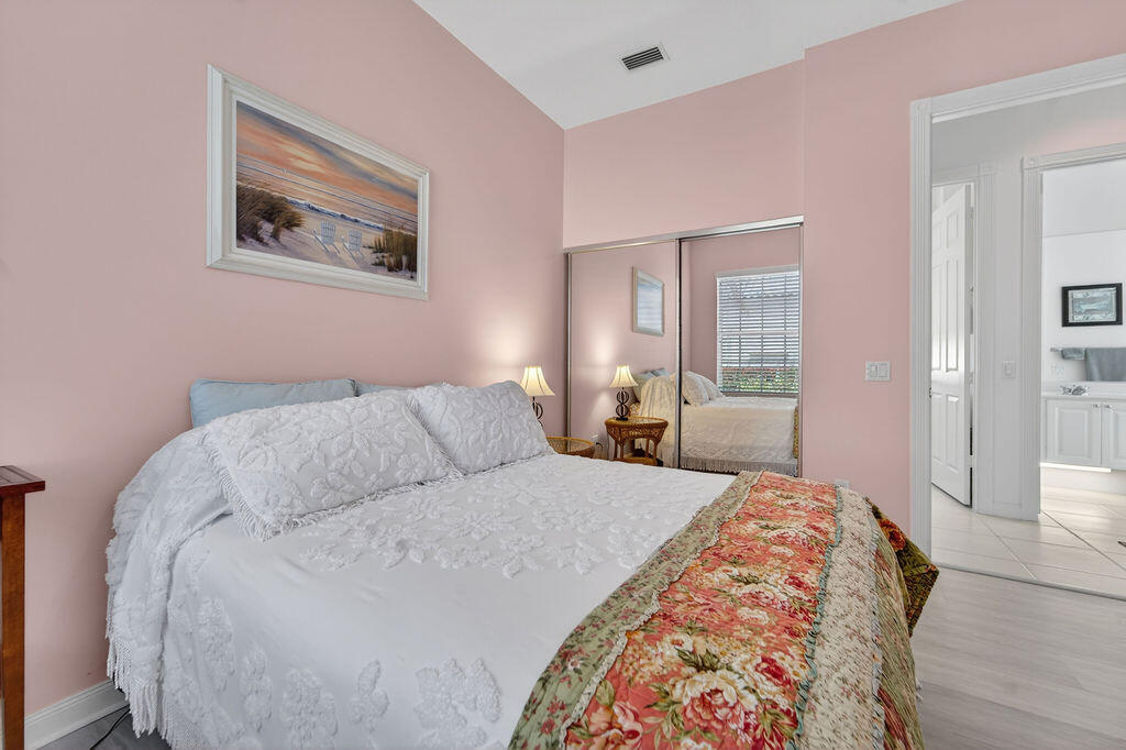 THE RETREAT - Residential