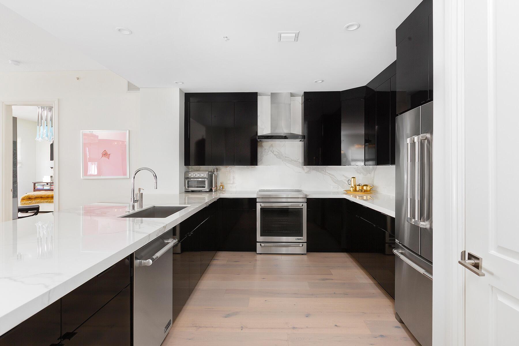 200 NE 2nd Avenue 309