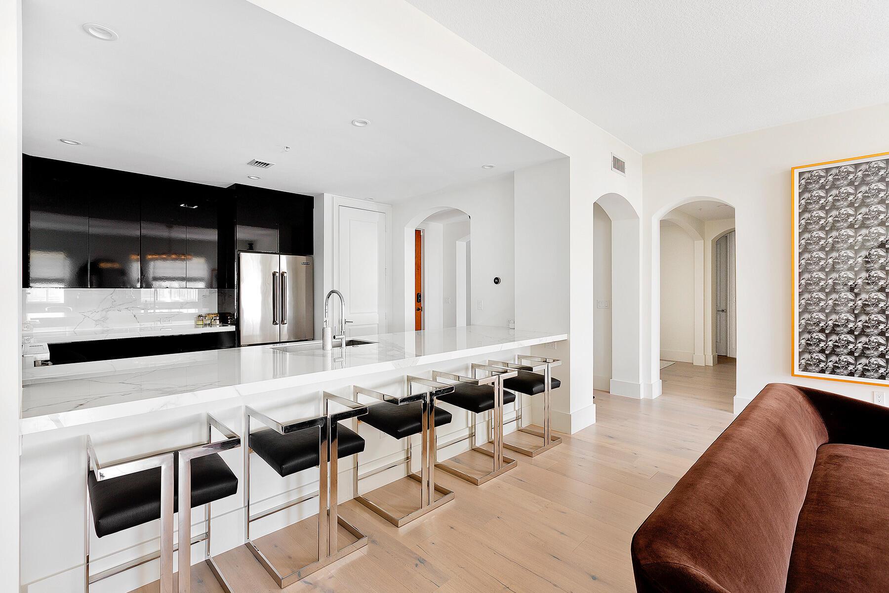 200 NE 2nd Avenue 309