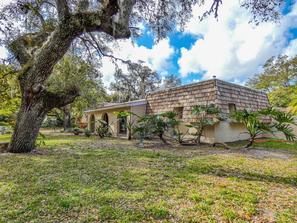 Photo of 3231 Memory Lane, Fort Pierce, FL 34981 (MLS # R10776993)