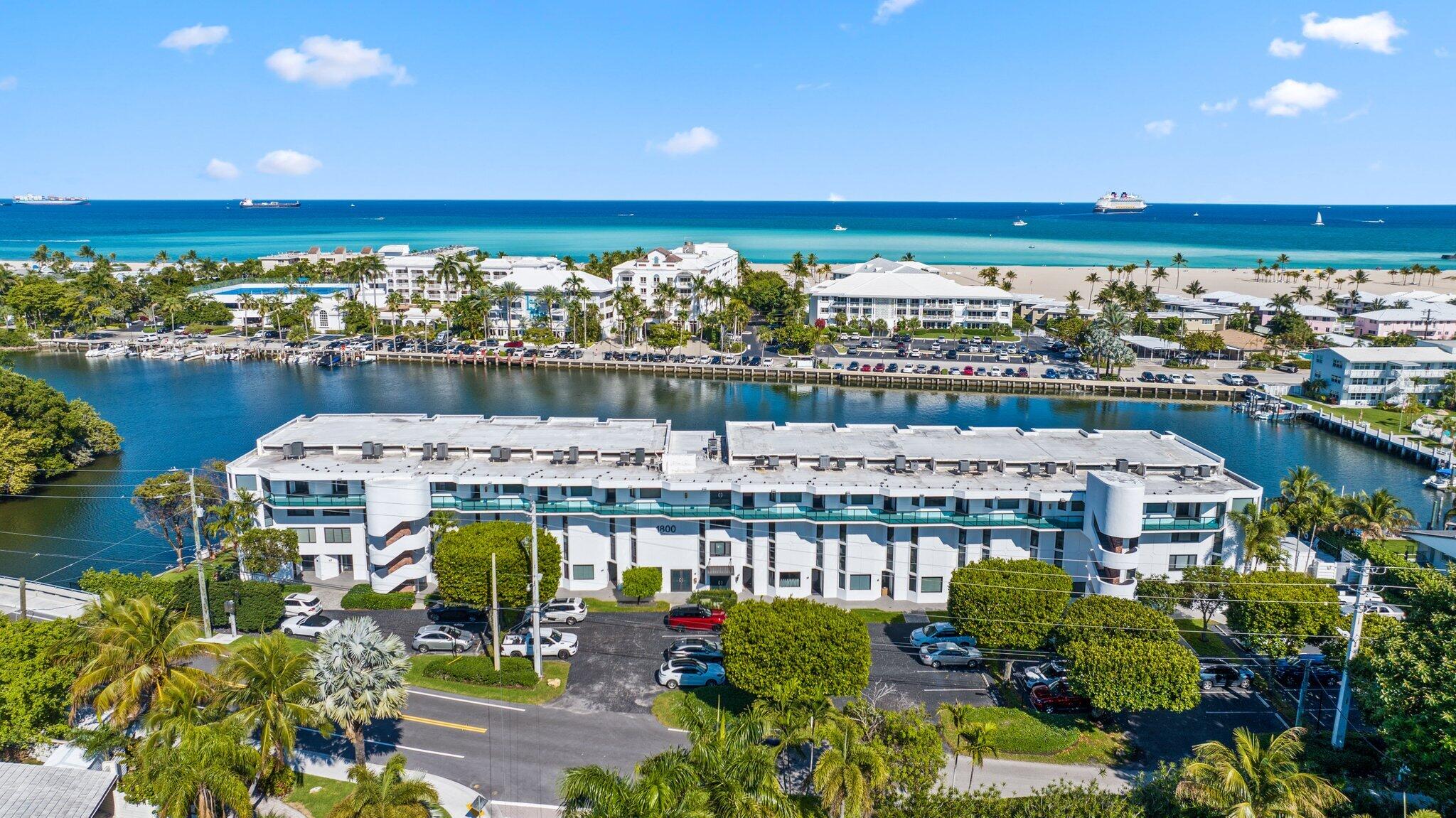 TOWNHOUSES AT HARBOR BEACH CONDO - Residential