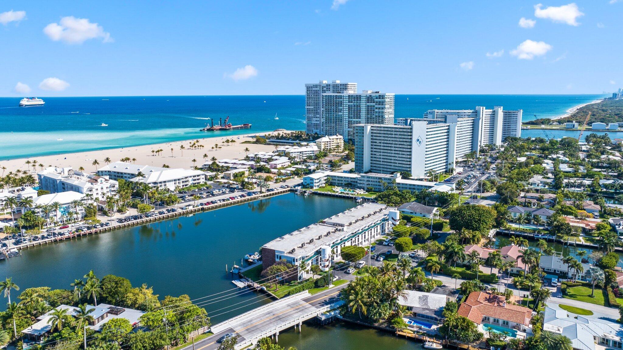 TOWNHOUSES AT HARBOR BEACH CONDO - Residential
