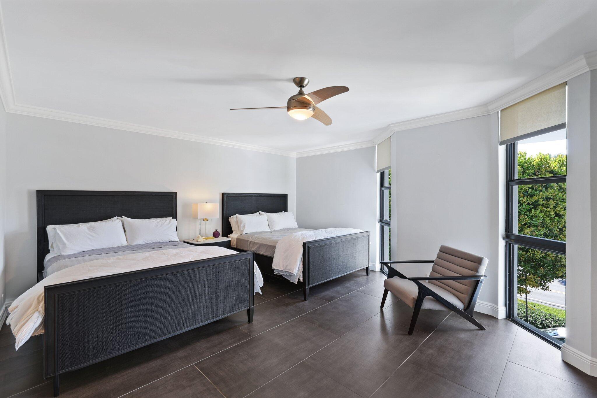 TOWNHOUSES AT HARBOR BEACH CONDO - Residential