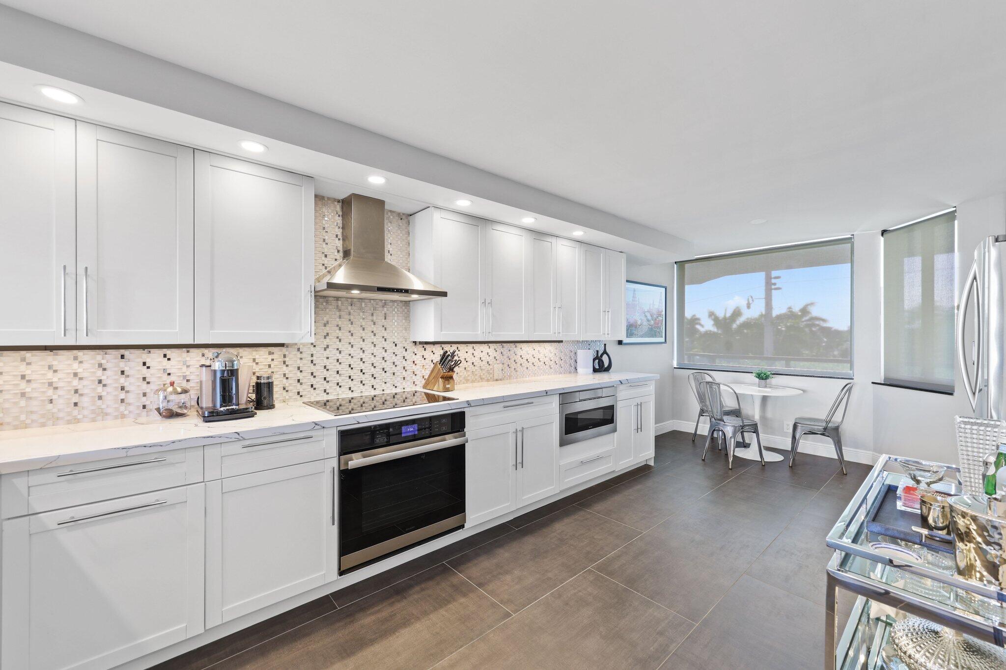 TOWNHOUSES AT HARBOR BEACH CONDO - Residential