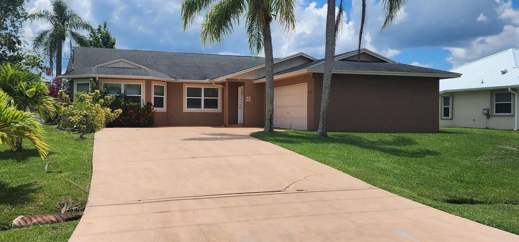 Photo of 4702 NW Ever Road, Port St Lucie, FL 34983 (MLS # R10902707)