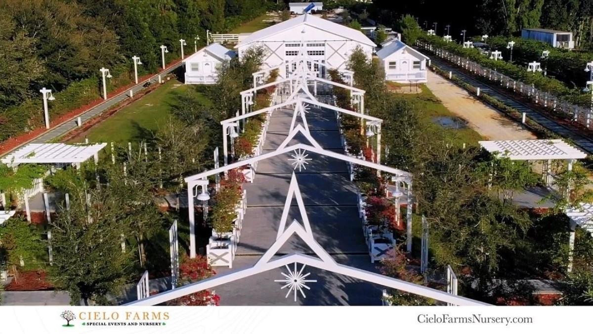 SUNSHINE RANCHES - Land