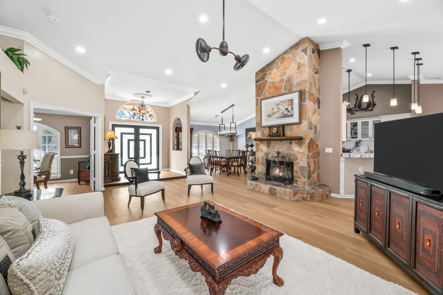 DEER RUN - Residential