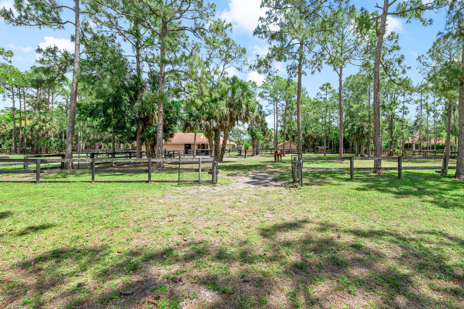 DEER RUN - Residential