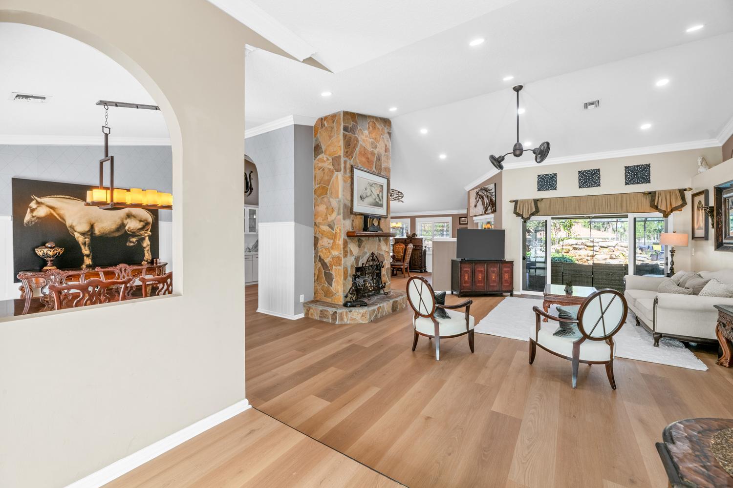 Properties 2559 Palm Deer Drive