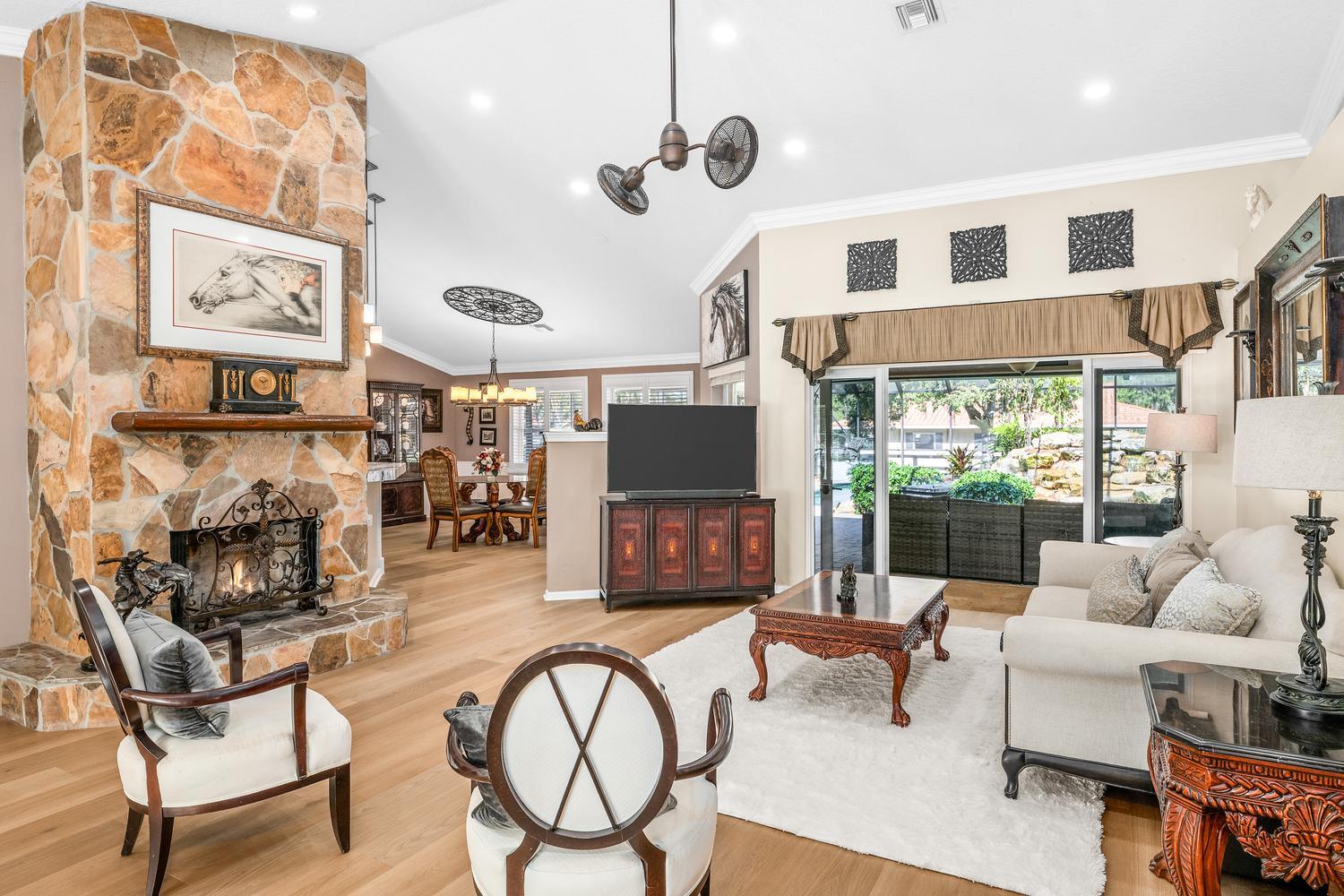 DEER RUN - Residential