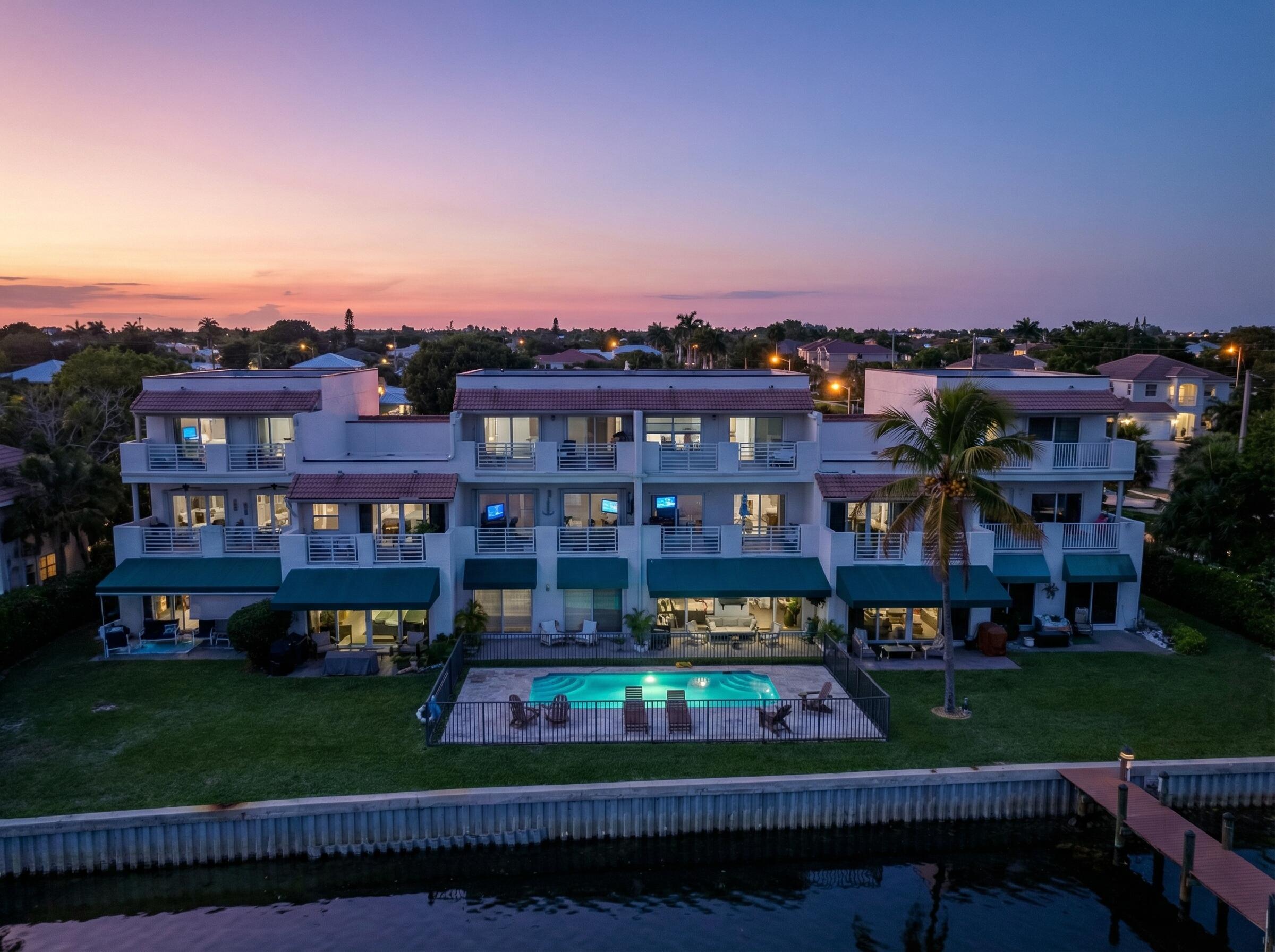 COCONUT COVE OF LANTANA CONDO - Residential