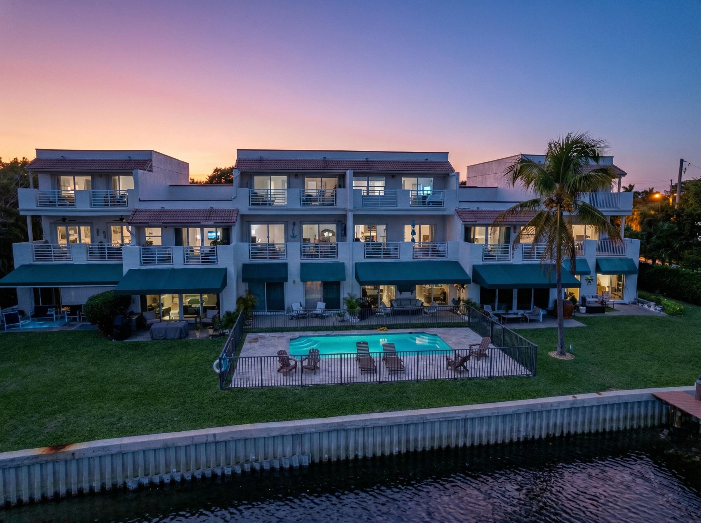 COCONUT COVE OF LANTANA CONDO - Residential