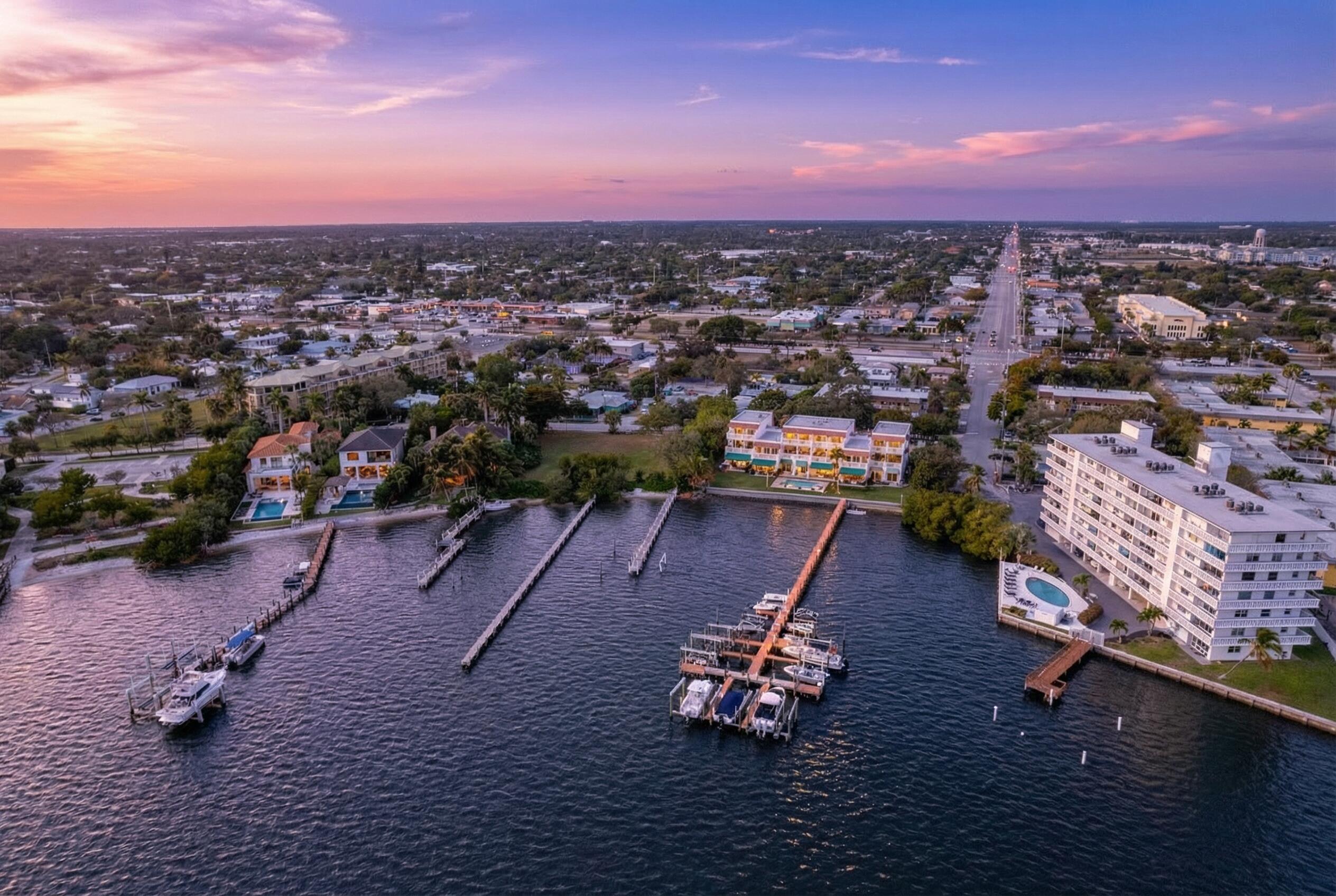 COCONUT COVE OF LANTANA CONDO - Residential