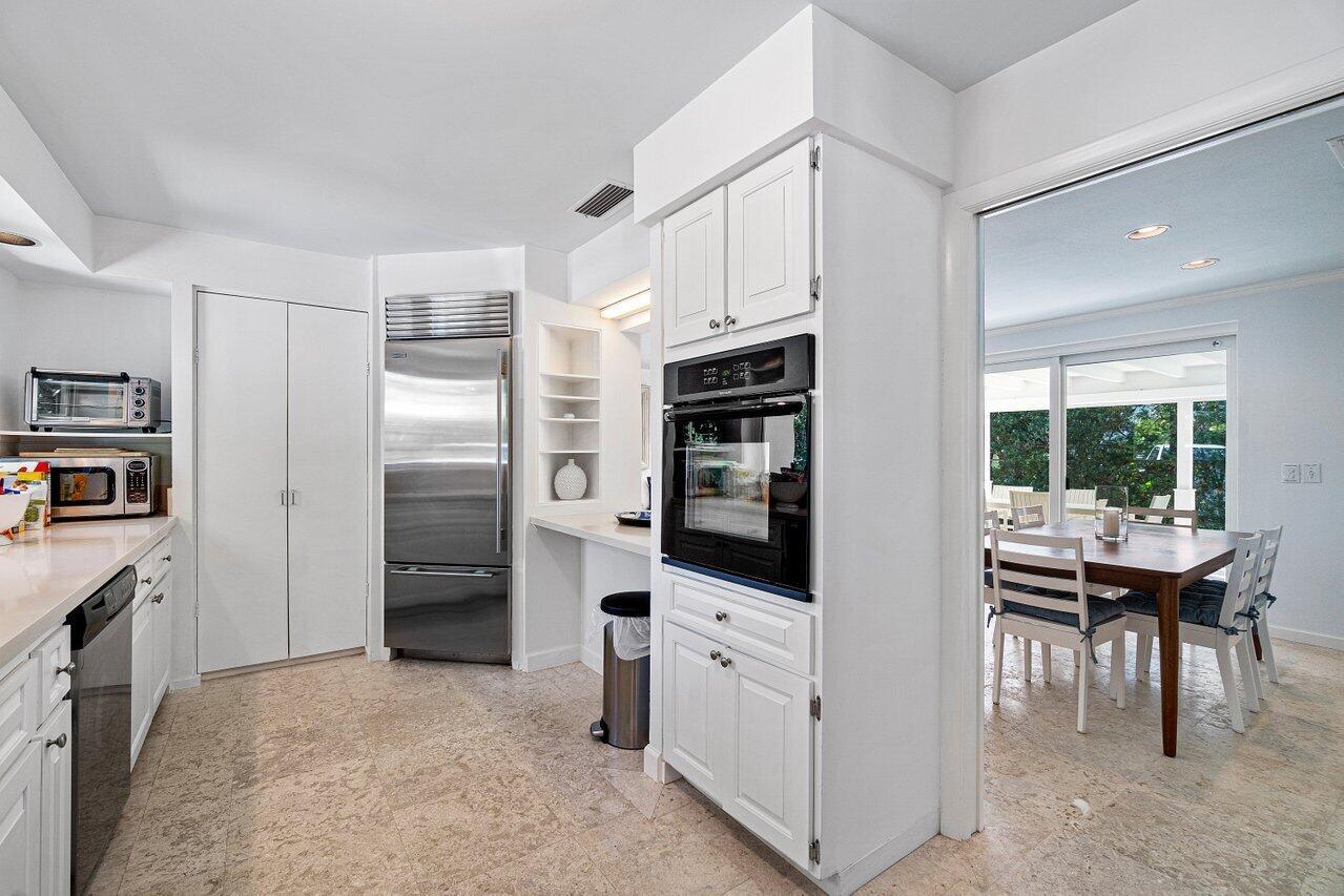 NORTH SHORE - Residential Lease