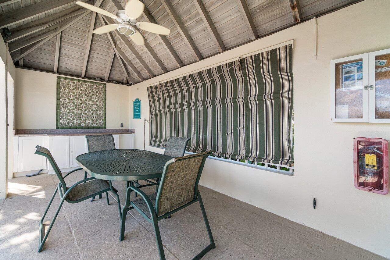 NORTH SHORE - Residential Lease