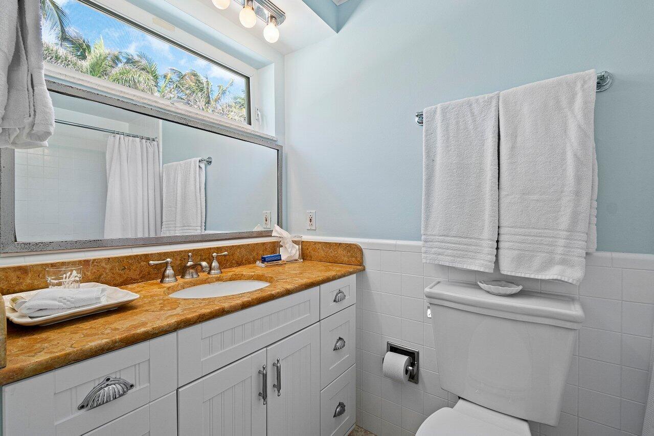 NORTH SHORE - Residential Lease