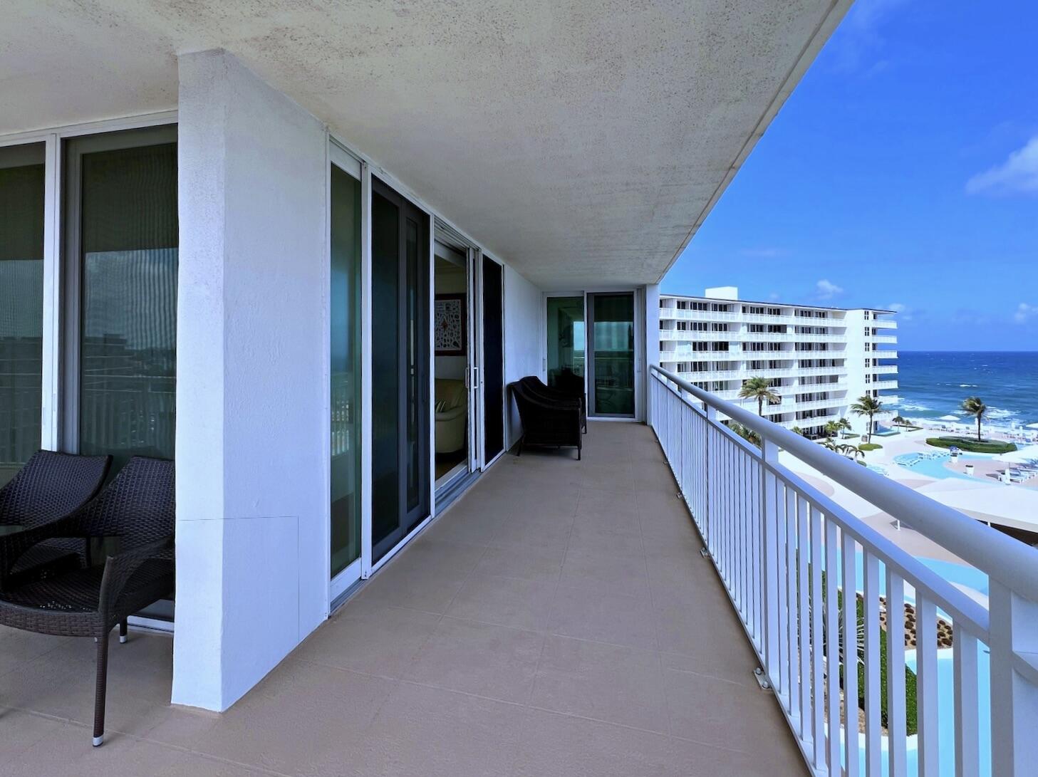 BARCLAY CONDO - Residential