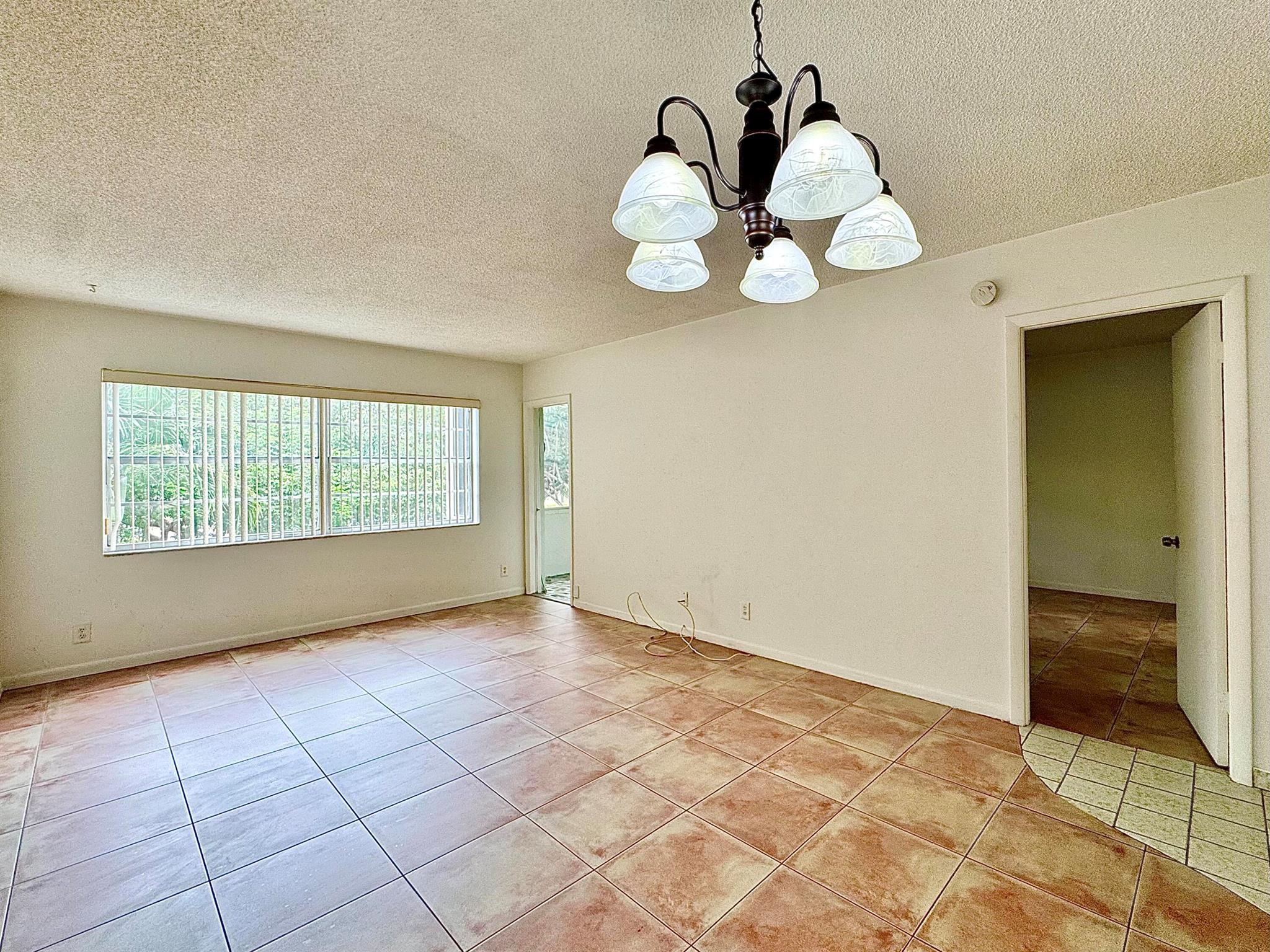 QUINSANA GARDENS CONDO - Residential