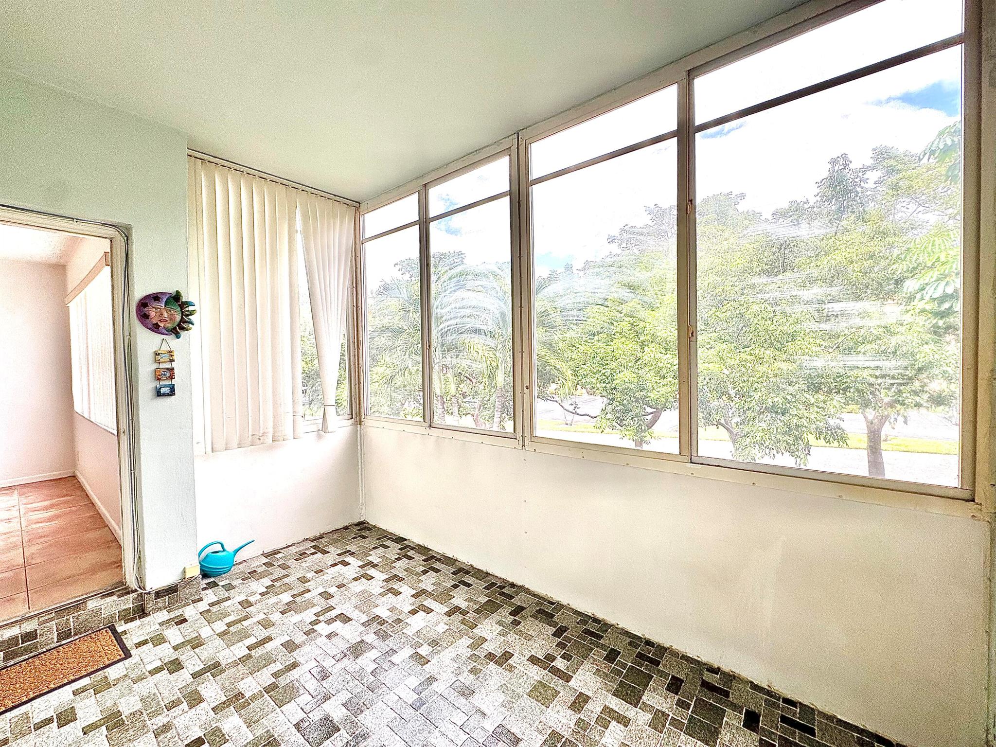 QUINSANA GARDENS CONDO - Residential