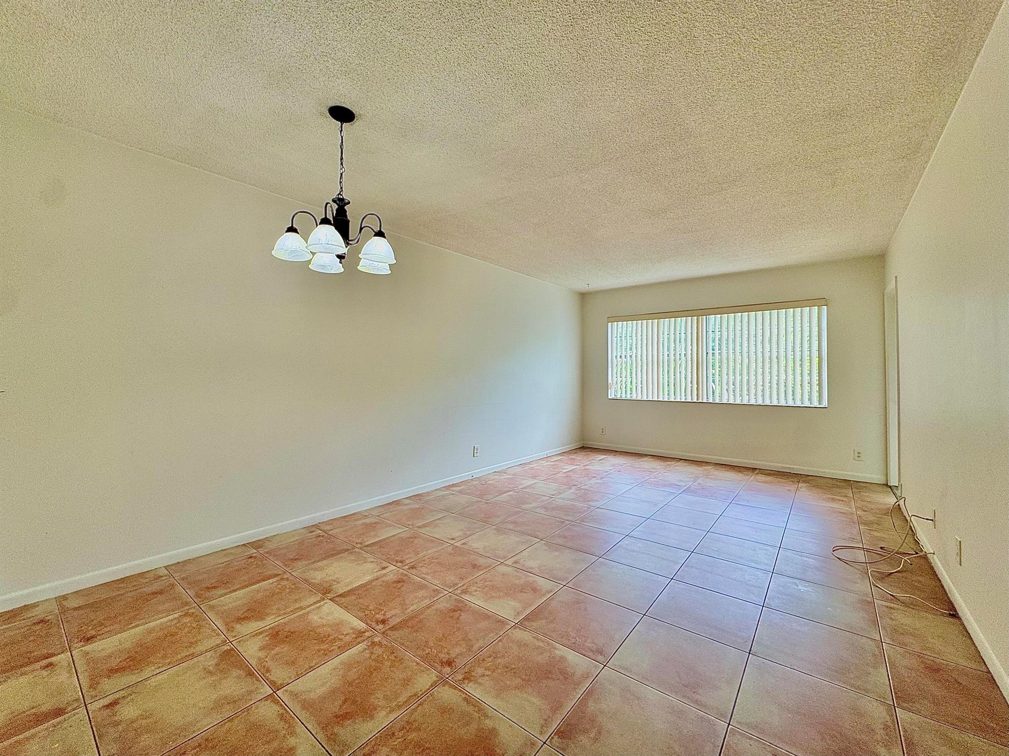 QUINSANA GARDENS CONDO - Residential