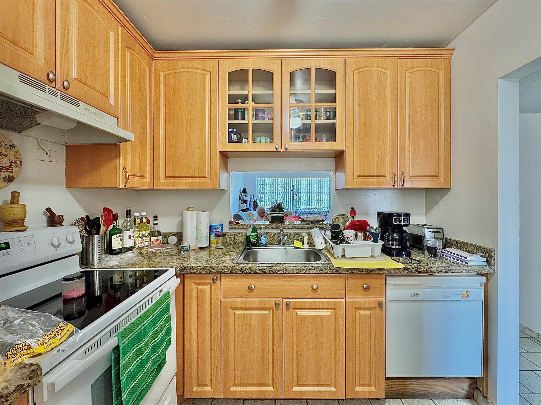 View photos, virtual tours, details... 5181 W Oakland Park Boulevard 212