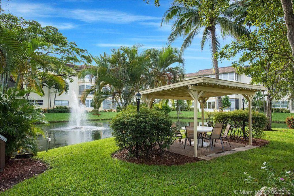 QUINSANA GARDENS CONDO - Residential