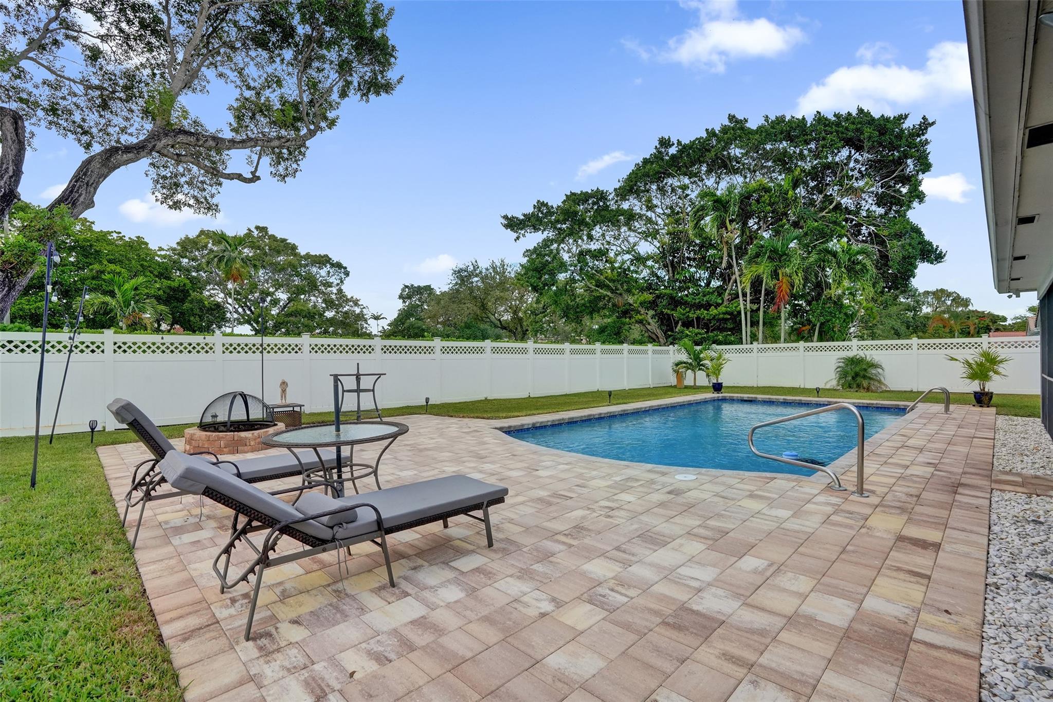 Ramblewood 76-49 B - Residential