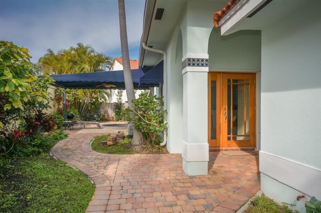 Photo of 3530 Ensign Cir, Delray Beach, FL 33483 (MLS # F10533050)