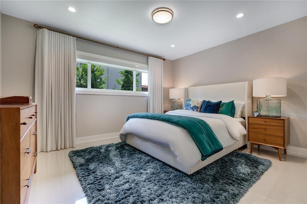 SEA RANCH LAKES - Residential